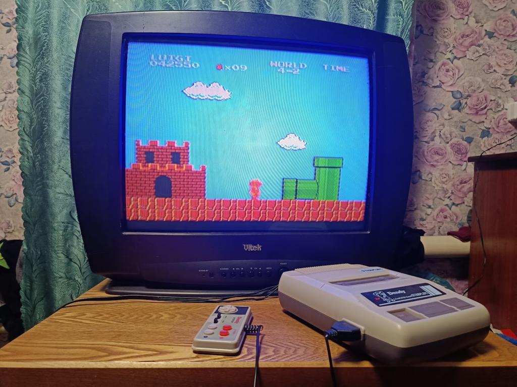 Марио на восьмибитной Dendy