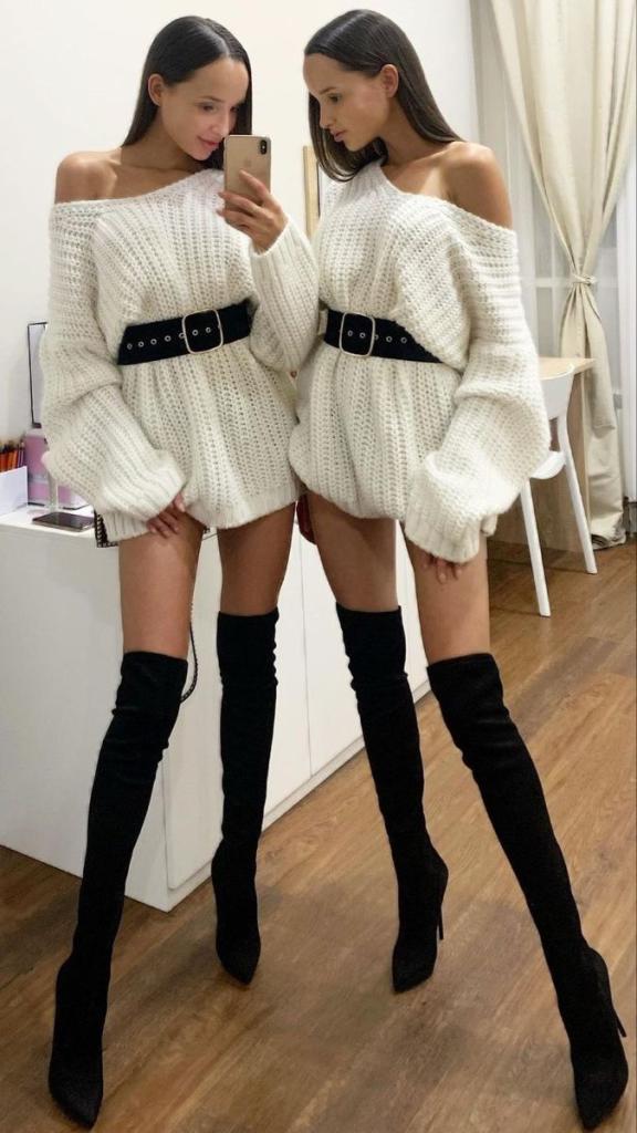 Сексуальные близняшки