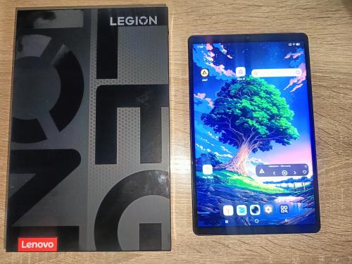 Игровой планшет Lenovo Legion Y700 8 Elite